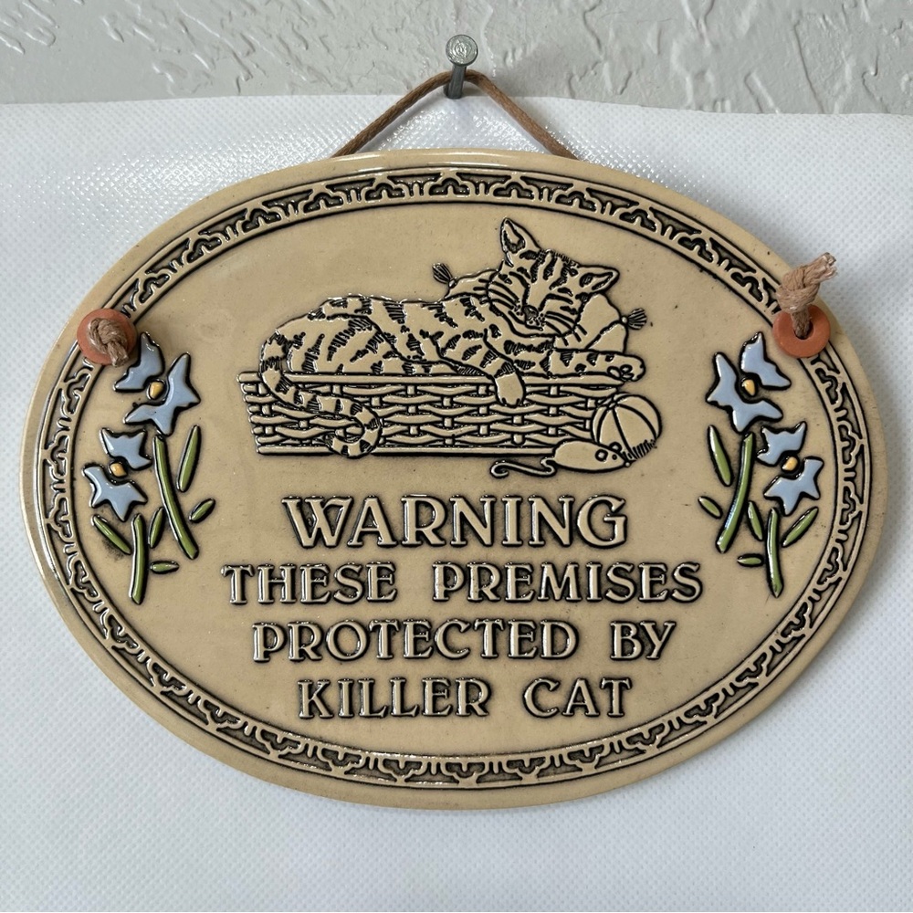 Trinity Pottery Wall Plaque Warning These Premises Protected By Killer Cat